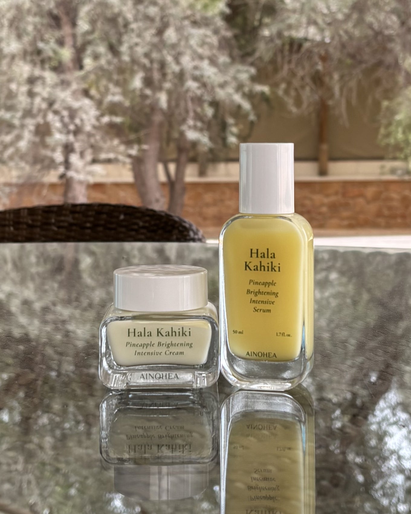 (1+1) Halakahiki Pineapple Brightening Intensive Set